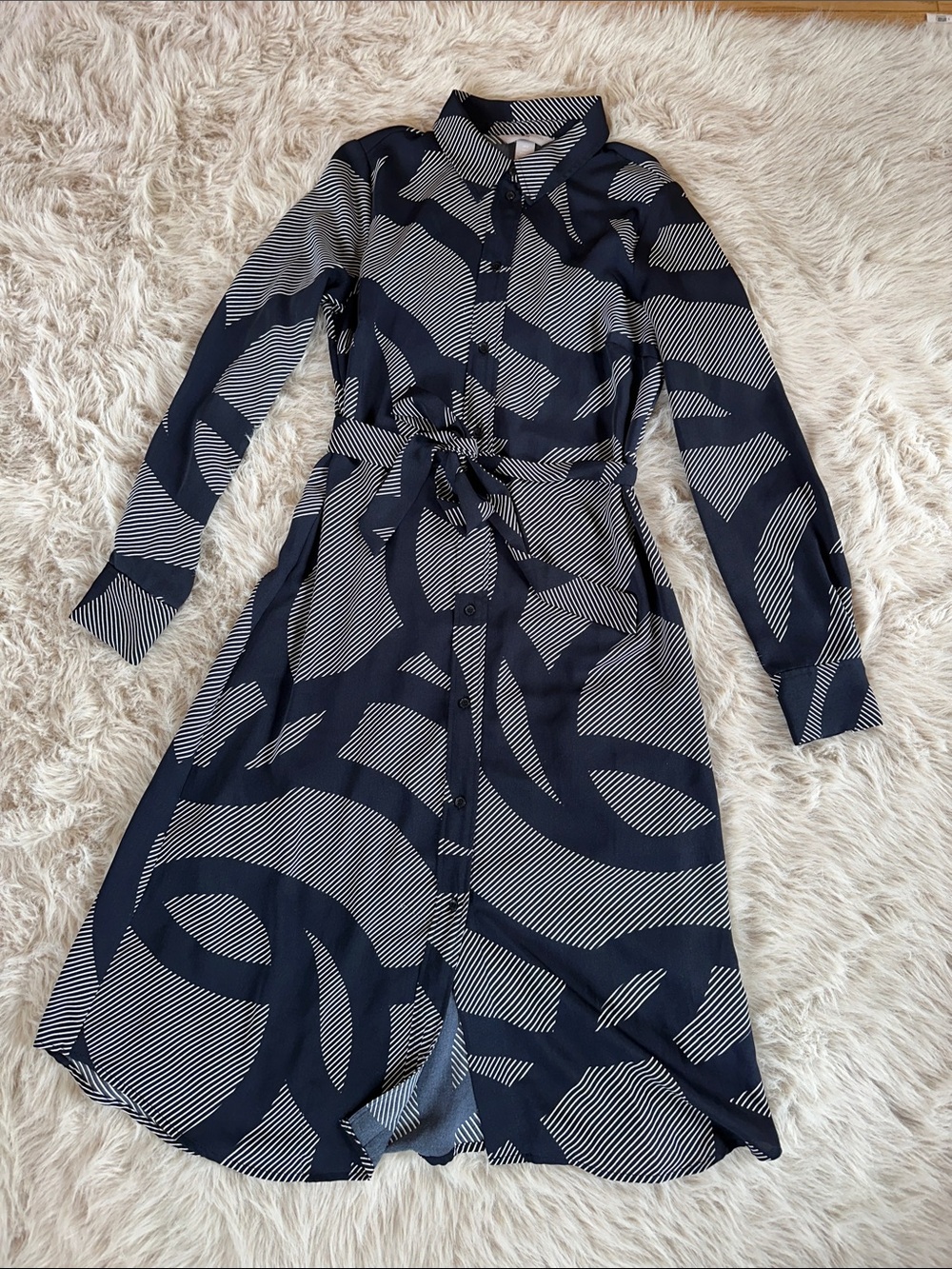 H&M Women's Black and Cream Printed Shirt Dress with Tie Waist